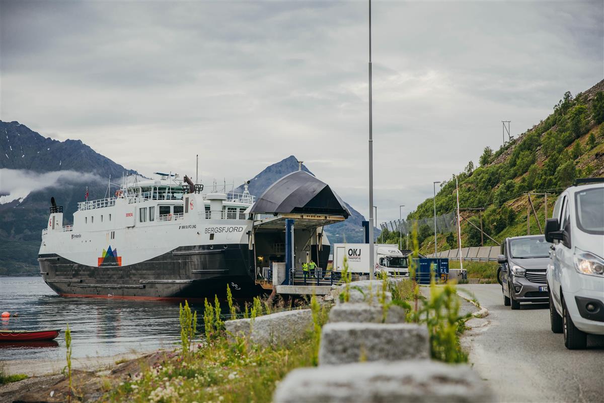 Ekstra avgang Hasvik–Øksfjord - Snelandia